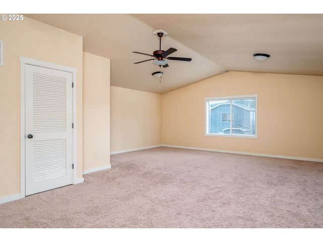 17550 Sw VANGUARD Ln, Beaverton, OR 97007