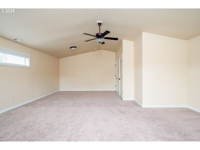 17550 Sw VANGUARD Ln, Beaverton, OR 97007