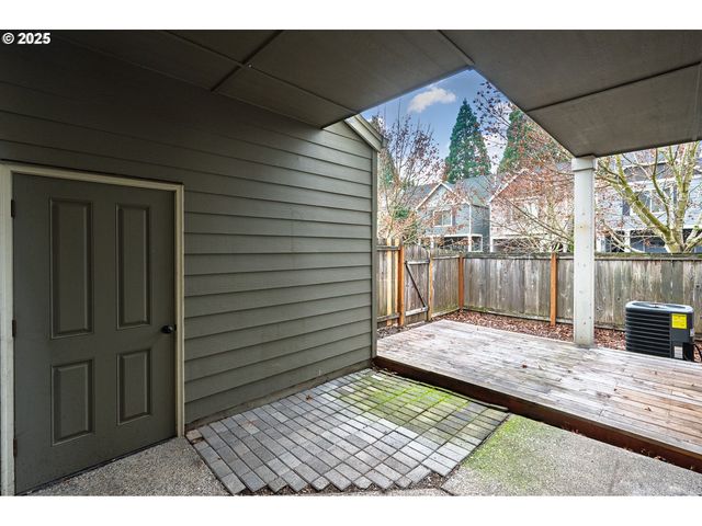 17550 Sw VANGUARD Ln, Beaverton, OR 97007