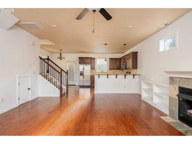 17550 Sw VANGUARD Ln, Beaverton, OR 97007