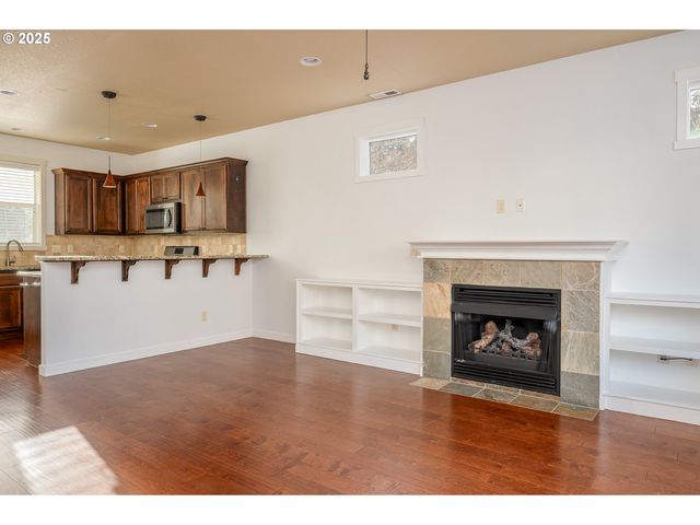 17550 Sw VANGUARD Ln, Beaverton, OR 97007