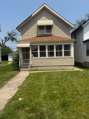 132 156th Place, Calumet City, IL 60409