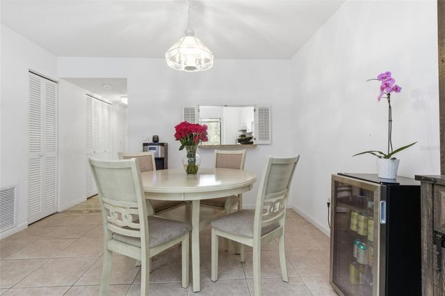 1628 CLOWER CREEK DRIVE 225, Sarasota, FL 34231