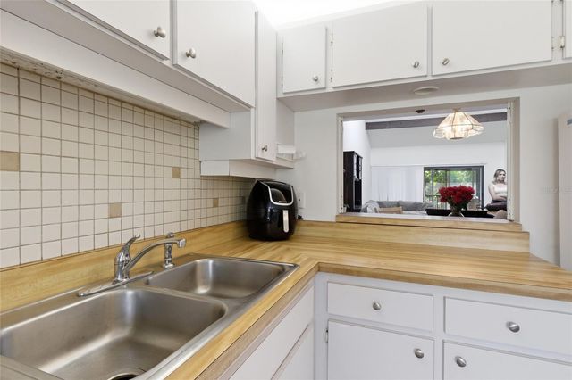 1628 CLOWER CREEK DRIVE 225, Sarasota, FL 34231