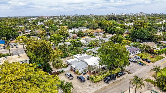 1005 NE 17th Street, Fort Lauderdale, FL 33305