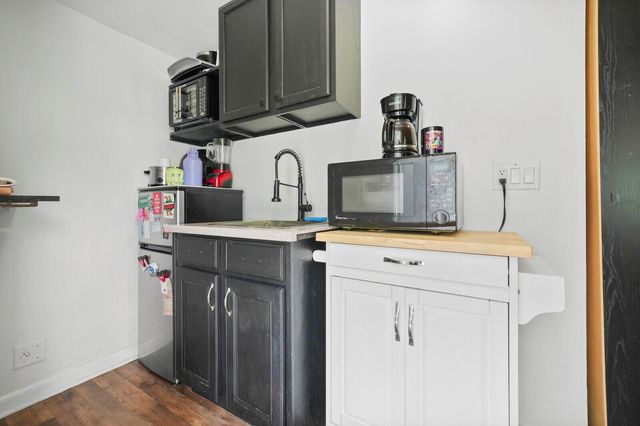 1005 NE 17th Street, Fort Lauderdale, FL 33305