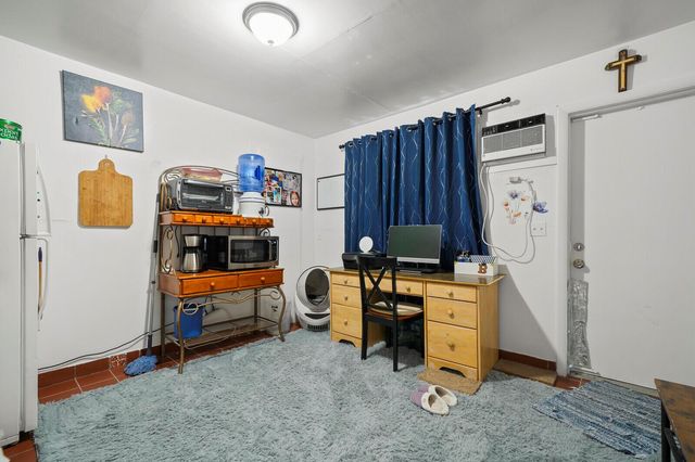 1005 NE 17th Street, Fort Lauderdale, FL 33305