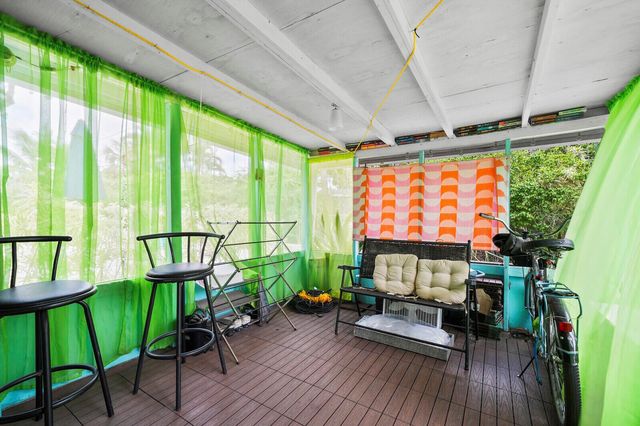 1005 NE 17th Street, Fort Lauderdale, FL 33305