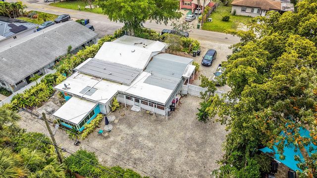 1005 NE 17th Street, Fort Lauderdale, FL 33305
