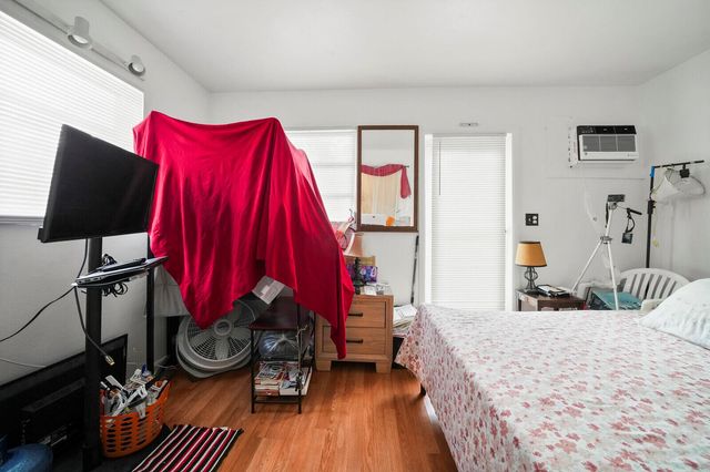 1005 NE 17th Street, Fort Lauderdale, FL 33305