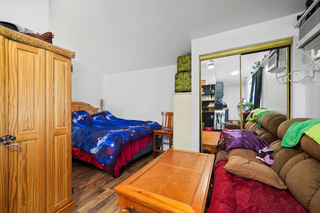 1005 NE 17th Street, Fort Lauderdale, FL 33305