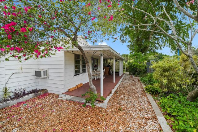 1005 NE 17th Street, Fort Lauderdale, FL 33305