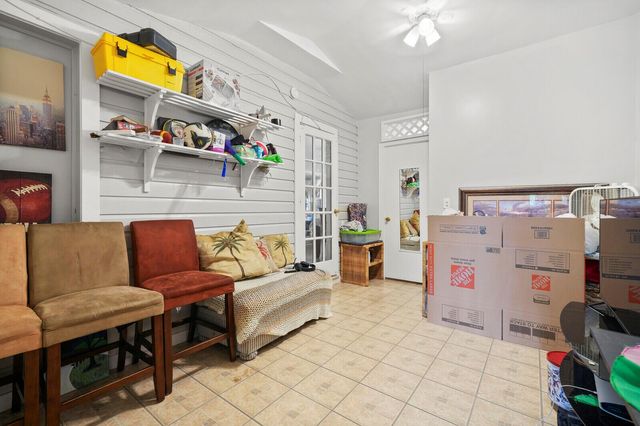 1005 NE 17th Street, Fort Lauderdale, FL 33305