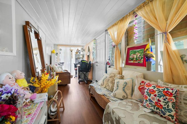 1005 NE 17th Street, Fort Lauderdale, FL 33305