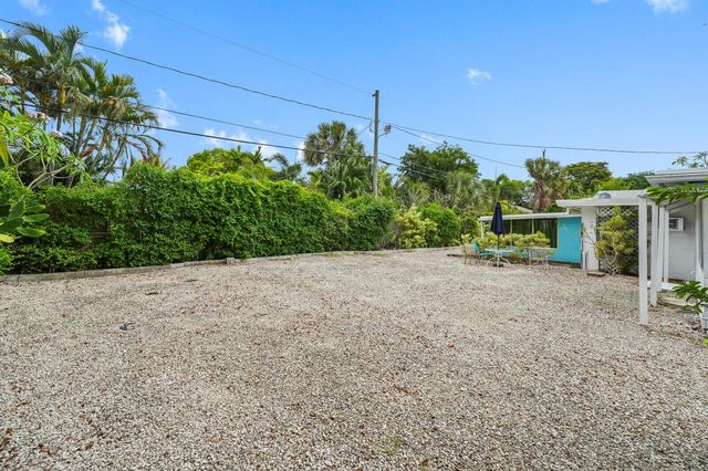 1005 NE 17th Street, Fort Lauderdale, FL 33305