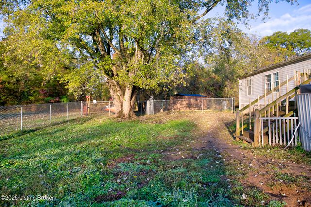 505 Jennings Knob Rd, Vine Grove, KY 40175