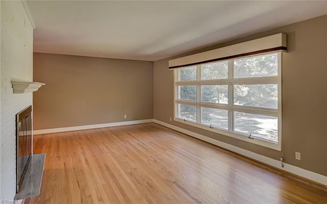 3660 Lakeview Drive, Pfafftown, NC 27040