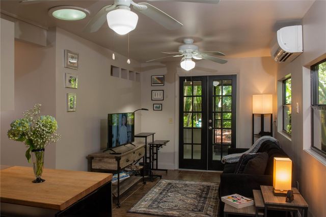 1631 BONITA LANE C, Sarasota, FL 34239