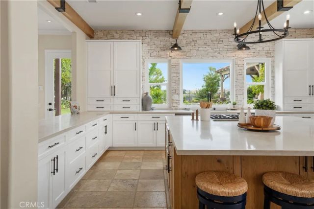 24705 Tiburon, Valencia, CA 91355