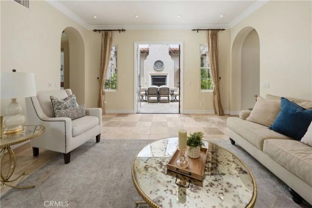 24705 Tiburon, Valencia, CA 91355