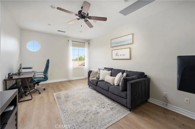 24705 Tiburon, Valencia, CA 91355