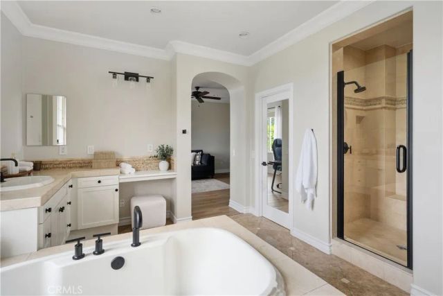 24705 Tiburon, Valencia, CA 91355
