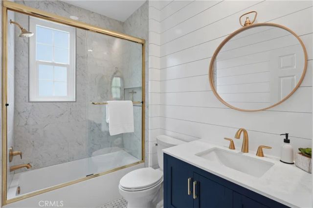 24705 Tiburon, Valencia, CA 91355