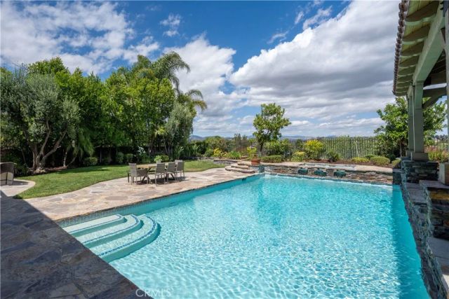24705 Tiburon, Valencia, CA 91355