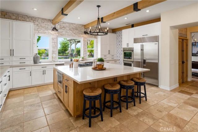 24705 Tiburon, Valencia, CA 91355