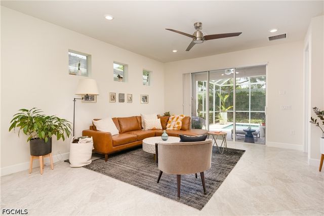 10779 Manatee Key LN, Estero, FL 33928