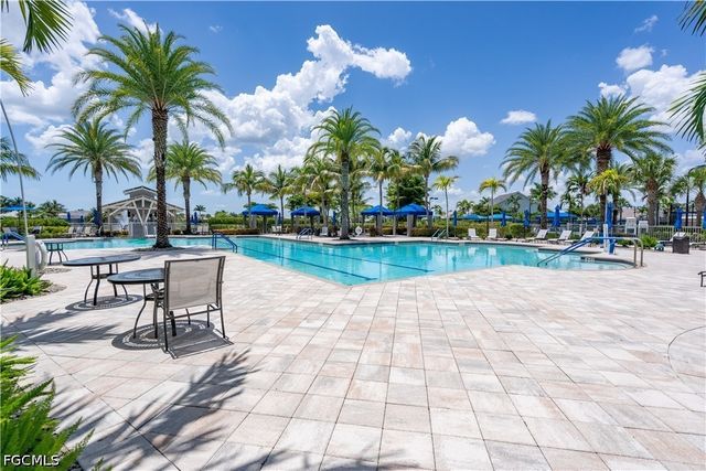 10779 Manatee Key LN, Estero, FL 33928