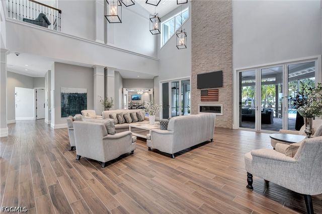 10779 Manatee Key LN, Estero, FL 33928