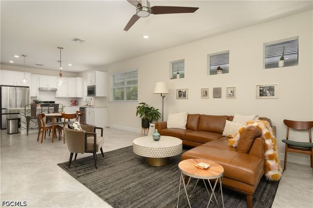 10779 Manatee Key LN, Estero, FL 33928