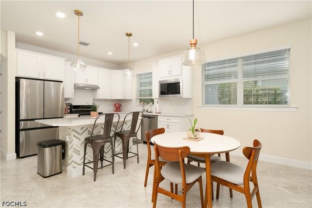 10779 Manatee Key LN, Estero, FL 33928