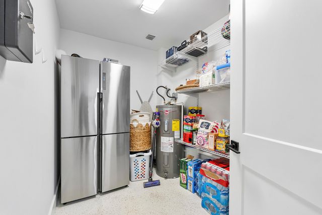 2800 NE 21st Court, Fort Lauderdale, FL 33305