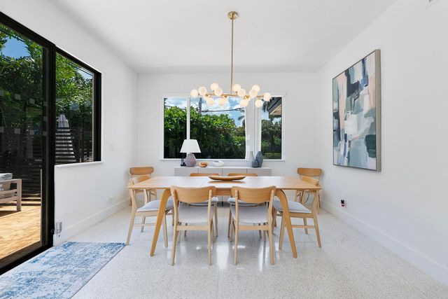 2800 NE 21st Court, Fort Lauderdale, FL 33305