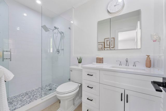 2800 NE 21st Court, Fort Lauderdale, FL 33305