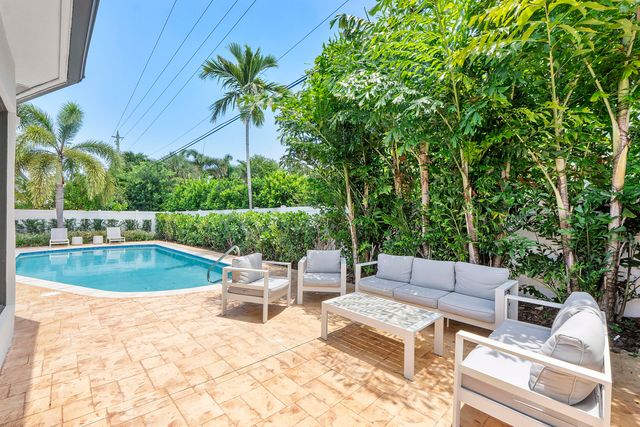 2800 NE 21st Court, Fort Lauderdale, FL 33305