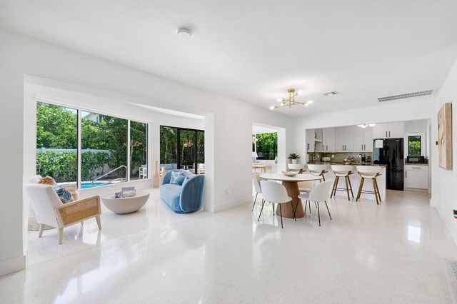 2800 NE 21st Court, Fort Lauderdale, FL 33305