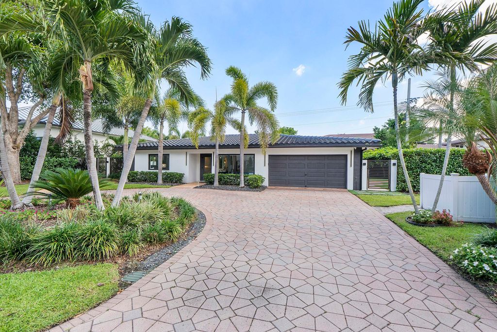 2800 NE 21st Court, Fort Lauderdale, FL 33305