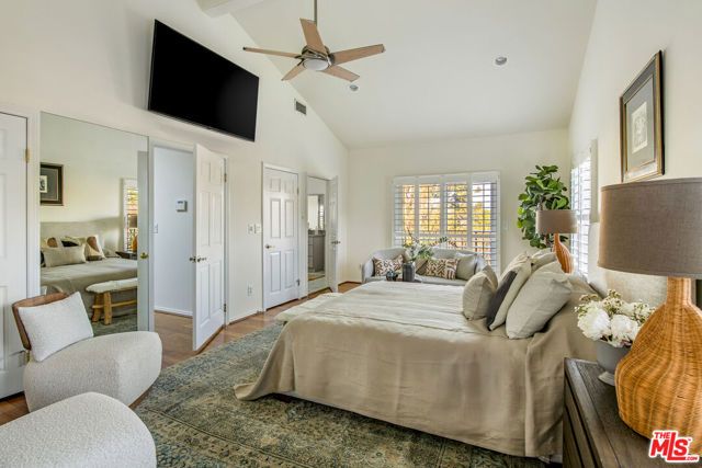 15330 Del Gado Drive, Sherman Oaks, CA 91403