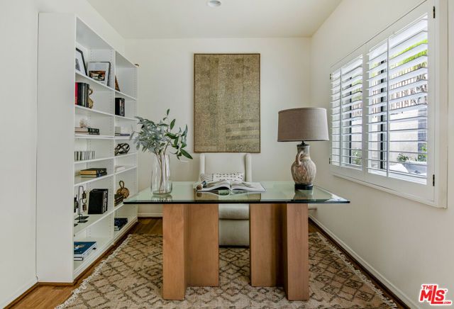 15330 Del Gado Drive, Sherman Oaks, CA 91403