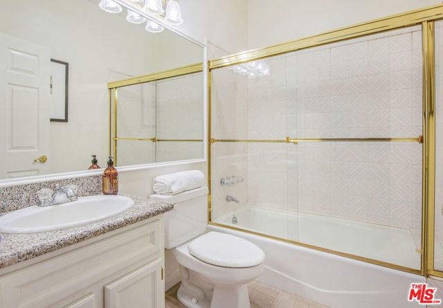 15330 Del Gado Drive, Sherman Oaks, CA 91403