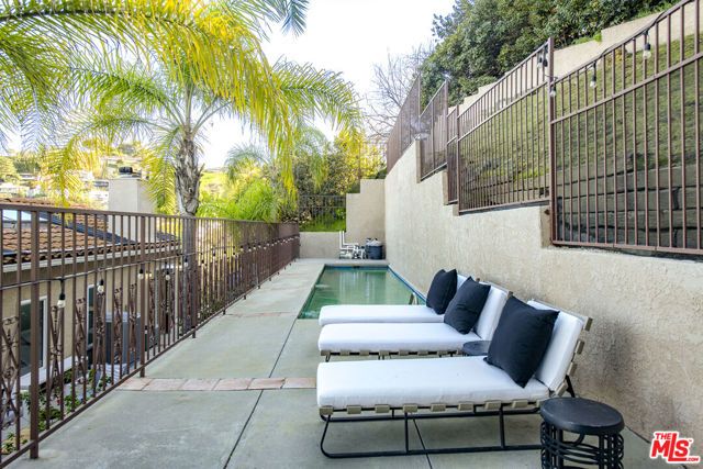 15330 Del Gado Drive, Sherman Oaks, CA 91403