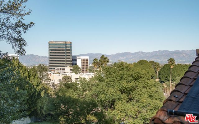 15330 Del Gado Drive, Sherman Oaks, CA 91403