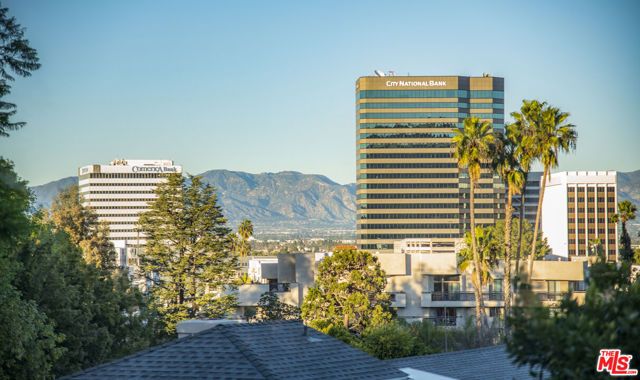 15330 Del Gado Drive, Sherman Oaks, CA 91403