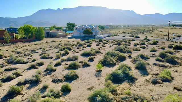 9227 Alameda Boulevard NE, Albuquerque, NM 87122