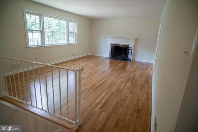 5012 LARNO DR, Alexandria, VA 22310