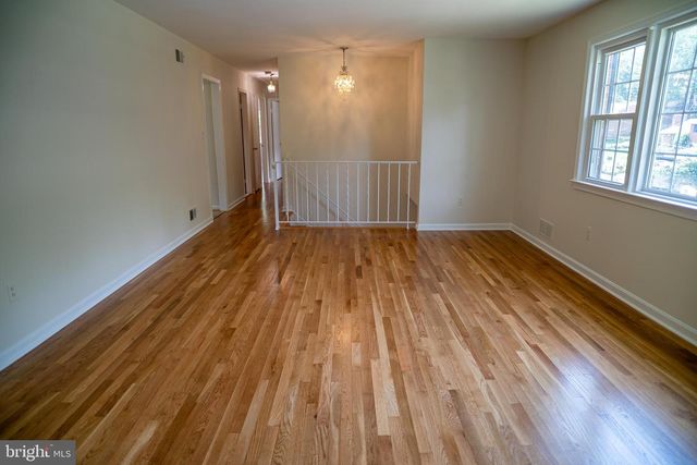 5012 LARNO DR, Alexandria, VA 22310