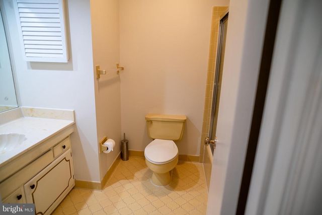 5012 LARNO DR, Alexandria, VA 22310